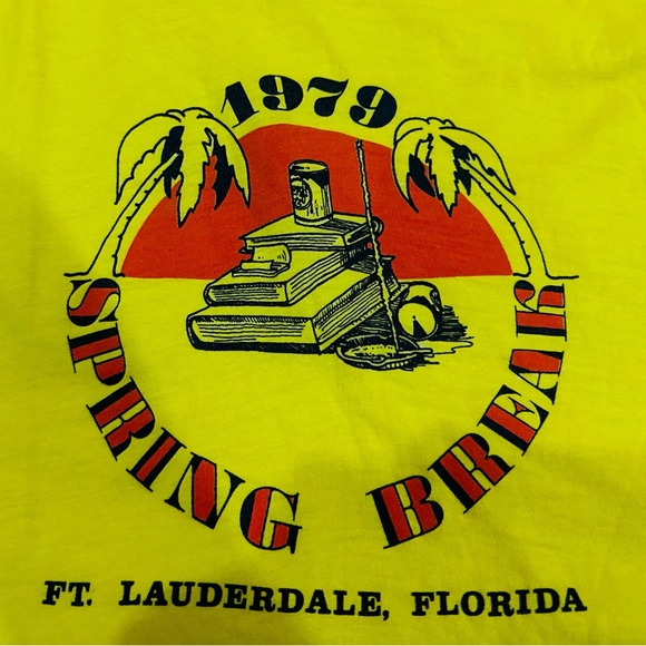 Vintage t-shirt Spring Break theme Ft. Lauderdale 1979 Good cond 17.5" armpit - Picture 2 of 3